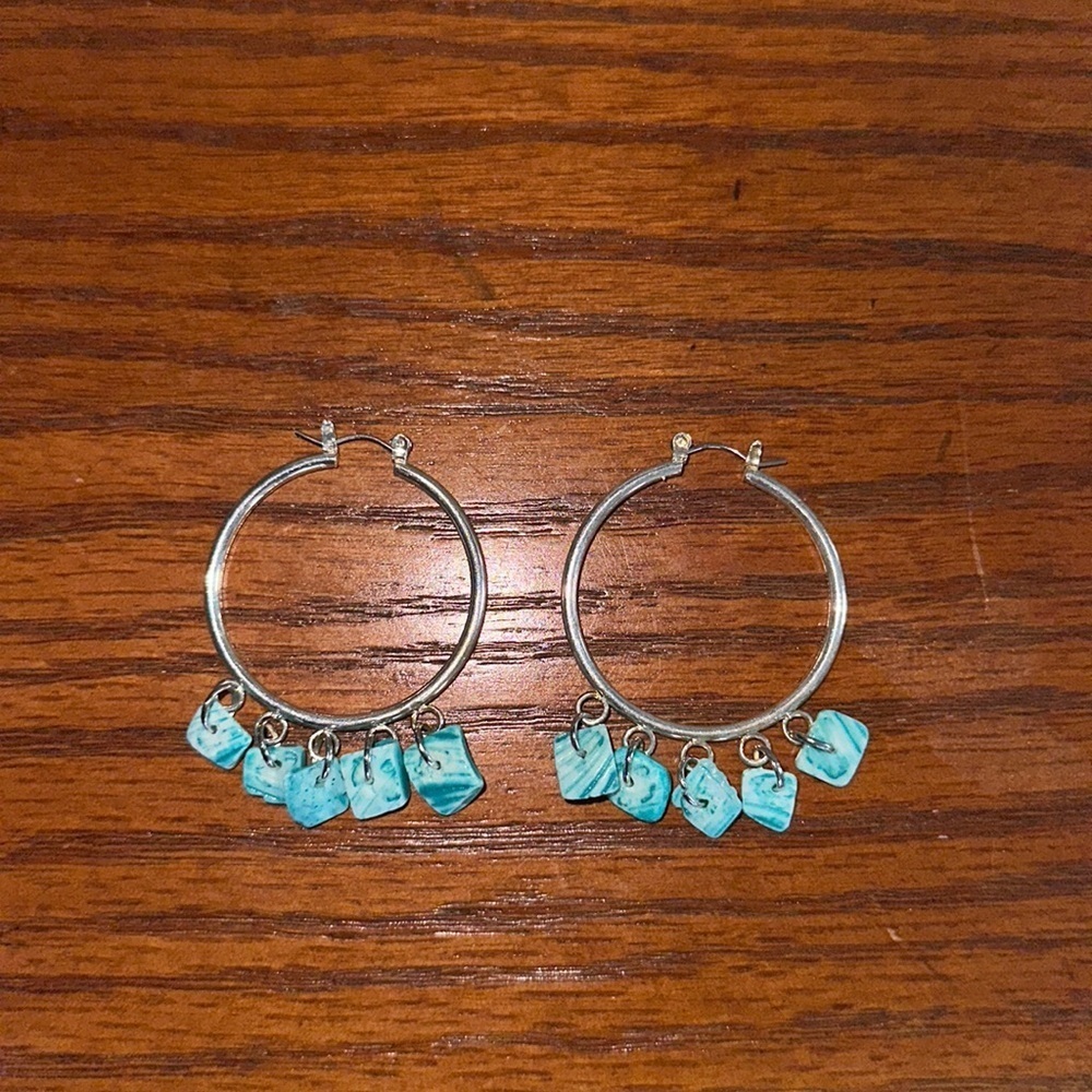 Unique silver w/teal hoop earrings!